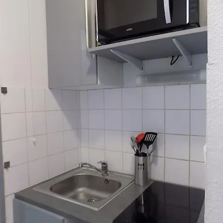 Daire Costieres Climatise Parking Gratuit Lave Linge Loggia Nîmes