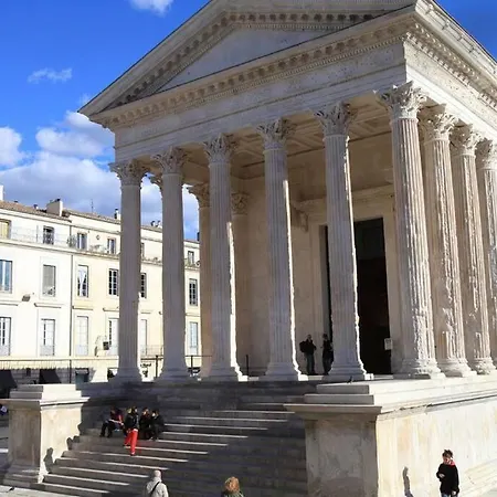 Costieres Climatise Parking Gratuit Lave Linge Loggia Nimes